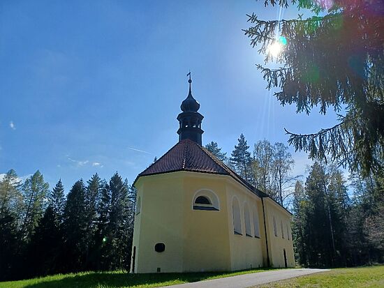 Kleinod im Stiftland: Die Allerheiligenkirche bei Wernersreuth - Führung